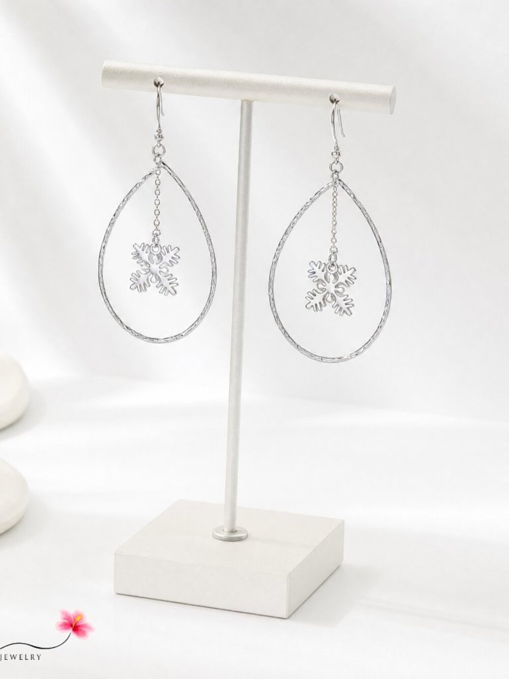 Silver Dangle Quilt Teardrop Earrings